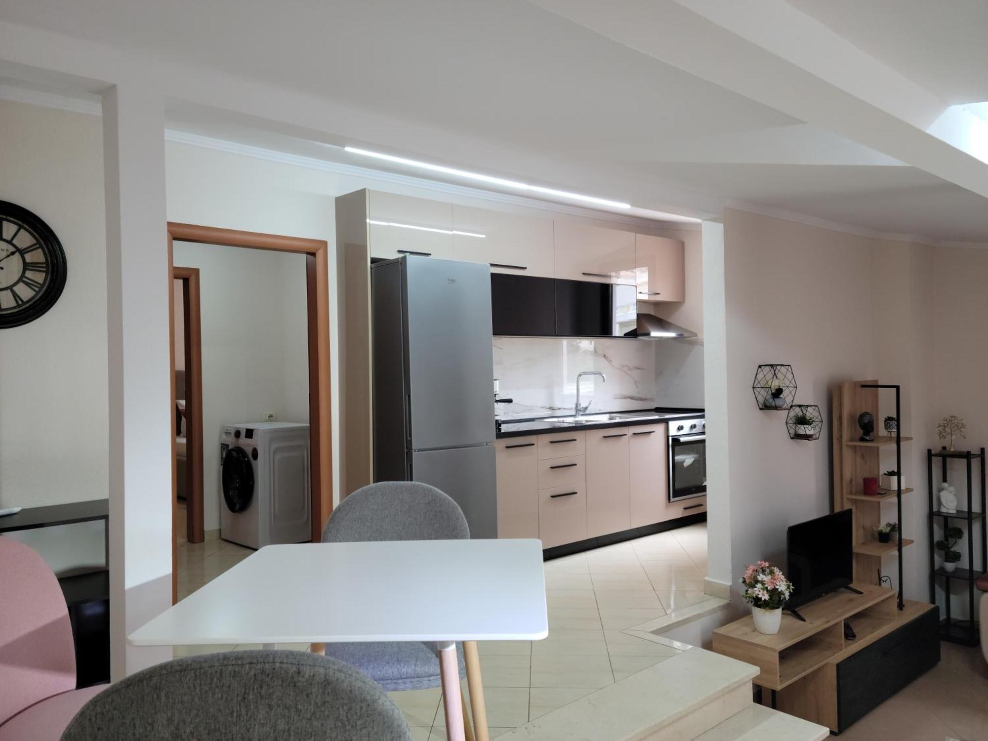 Gledis Apartment Tirana - Panoramic City Terrace المظهر الخارجي الصورة