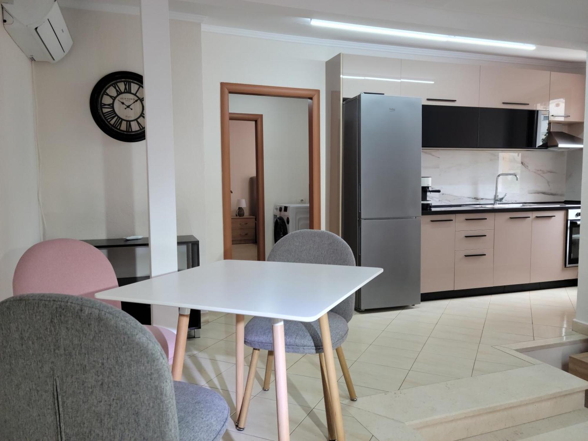 Gledis Apartment Tirana - Panoramic City Terrace المظهر الخارجي الصورة